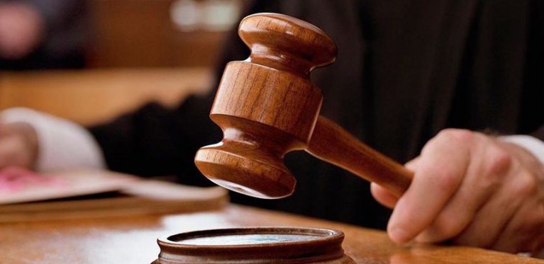 Напад на представника ТЦК: суд призначив покарання жінці, яка вдарила військовослужбовця під час вручення повістки