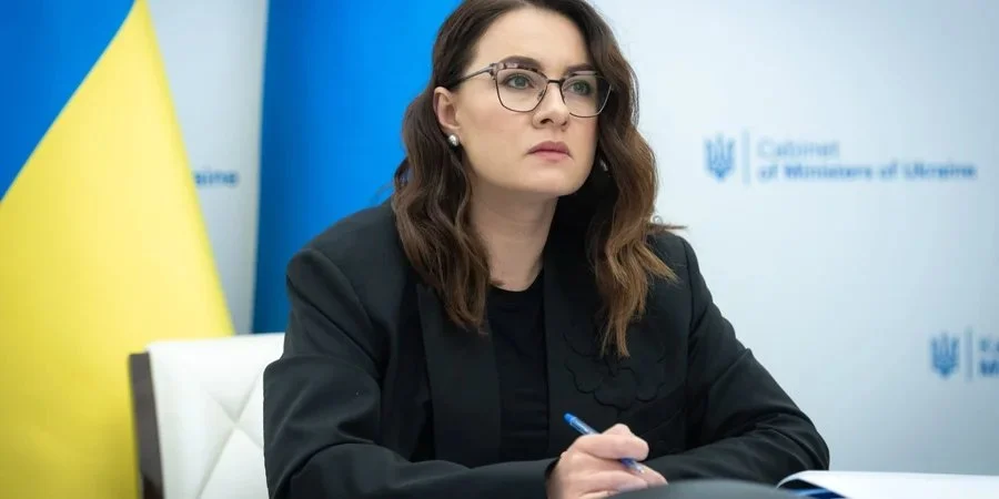 Кабмін може дозволити виїзд чоловікам до 22 років — готують рішення на рівні постанови
