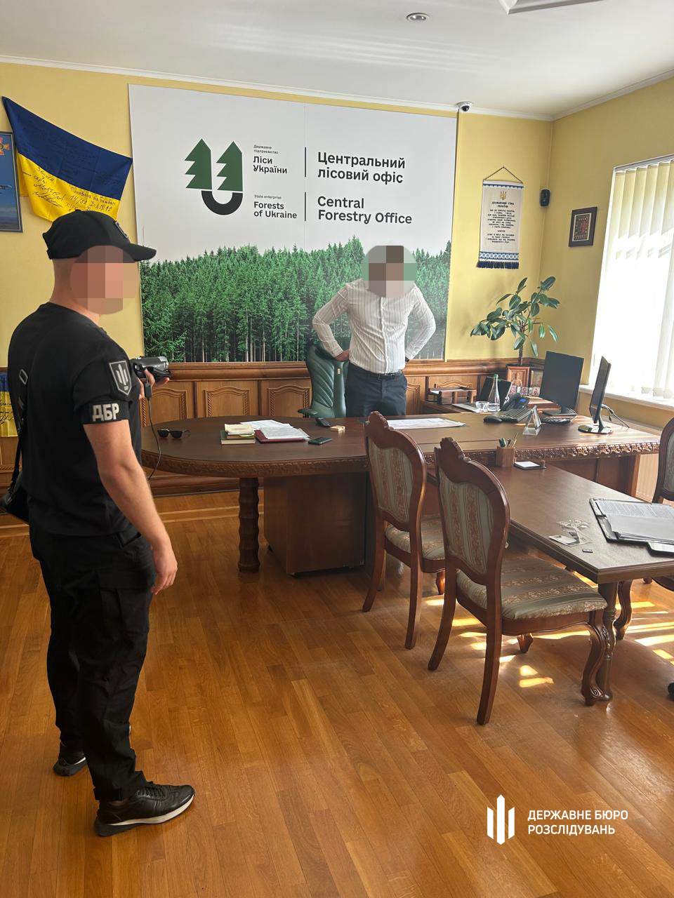 ДБР викрило керівника надлісництва на Черкащині на вимаганні «данини» з підлеглих