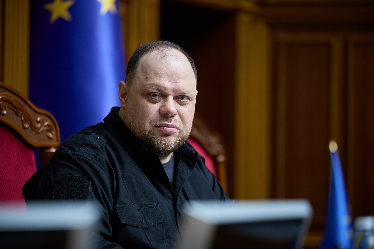 Стефанчук про виїзд чоловіків 18–22 років за кордон