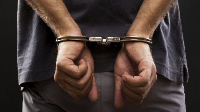 Полковник і двоє військових намагалися продати велику партію вибухівки