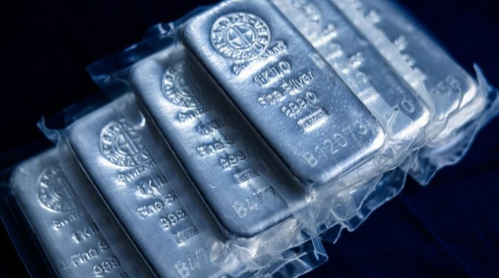 Срібло вперше перевищило $75 за унцію, золото й платина оновили історичні максимуми