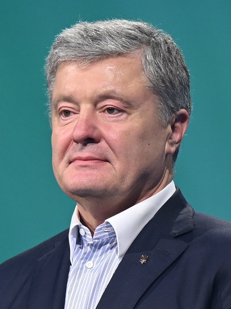 Касаційний адміністративний суд розглядає позов Петра Порошенка щодо оскарження санкцій
