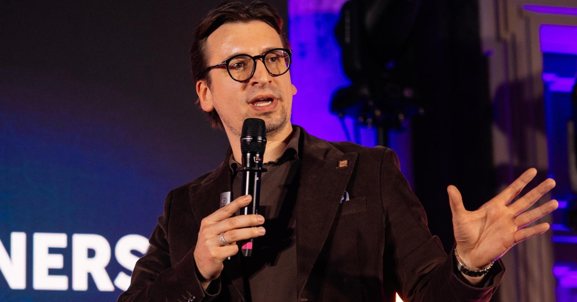 Львівський ІТ Кластер і відсторонений CEO заявили про врегулювання питання торговельних марок, зокрема IT ARENA