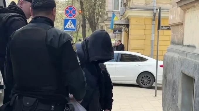У Львові суд арештував підозрюваного у вбивстві військового ТЦК без права застави