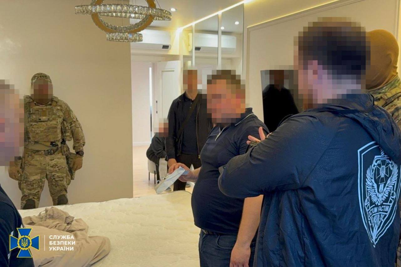 Керівників обласних управлінь поліції підозрюють у «кришуванні» онлайн-порнобізнесу