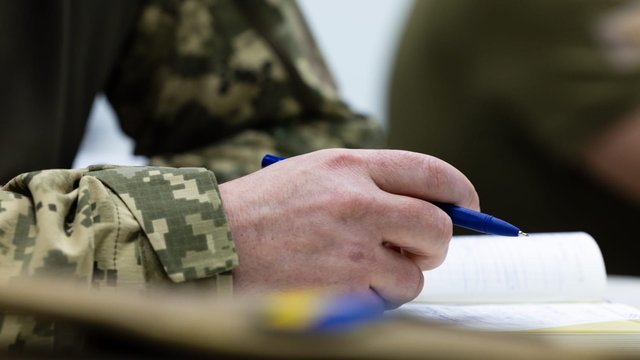ФОП на військовій службі: що буде з бізнесом і податками