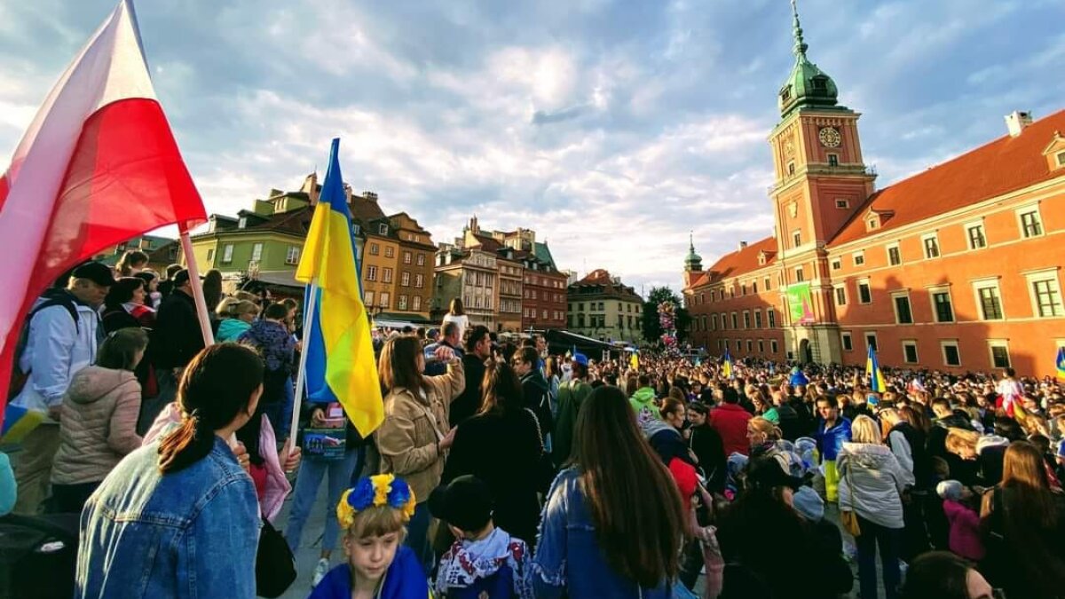 У Польщі з 1 липня змінюють правила проживання для українців