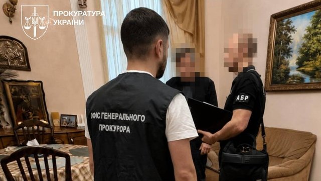 Львівських бізнесменів та експосадовця Міноборони підозрюють у схемі впливу на оборонні контракти на 1,84 млрд грн