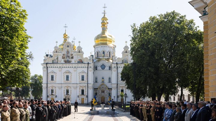 Зеленський підписав указ про підготовку до 1000-річчя Києво-Печерської лаври