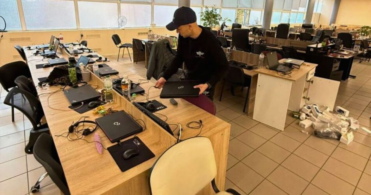 Зеленський направив до Ради законопроєкти про «дропів» і шахрайські кол-центри