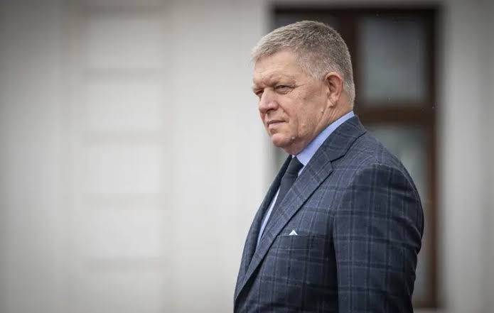 Фіцо заявив, що не хоче втягнення Словаччини у війну через статтю 5 НАТО
