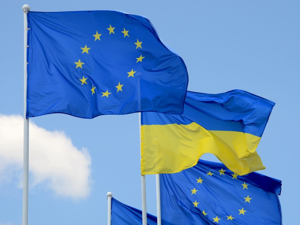 У ЄС хочуть уточнити розмір дефіциту фінансування України перед пошуком додаткових коштів